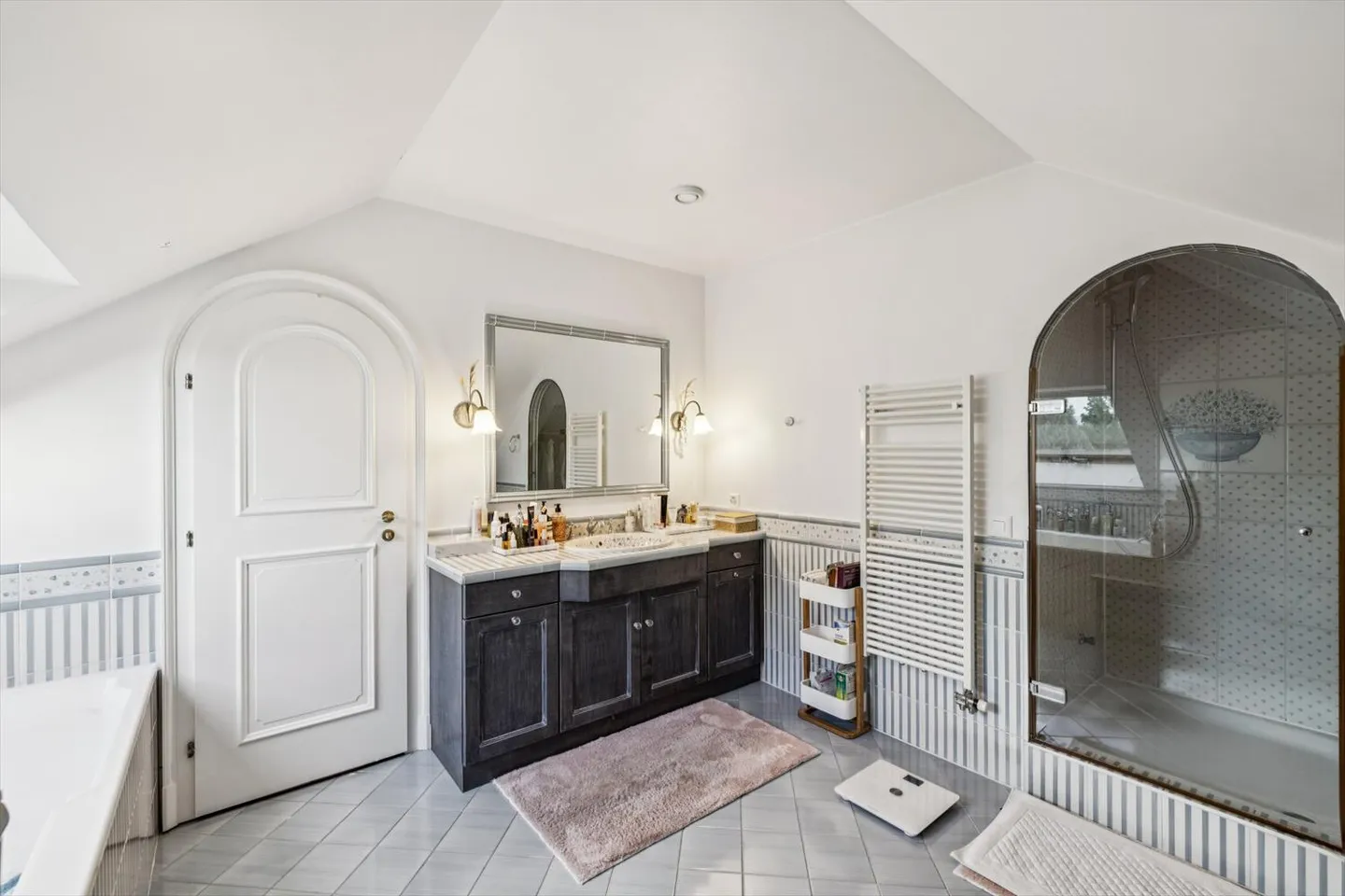 Maison 9 pièces - Photo 8 sur 11