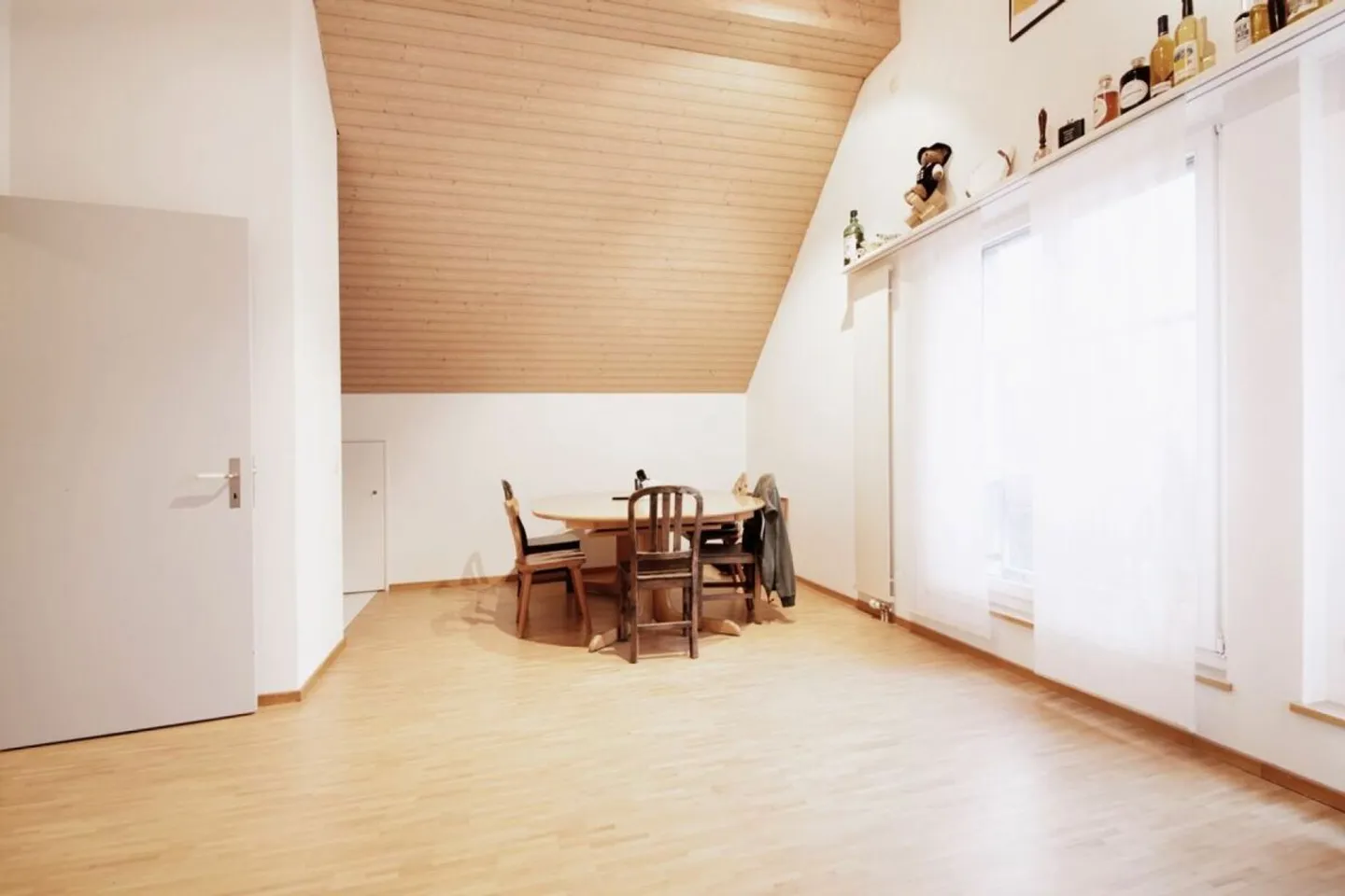 Charmante Dachwohnung in Andelfingen - Foto 5 von 9