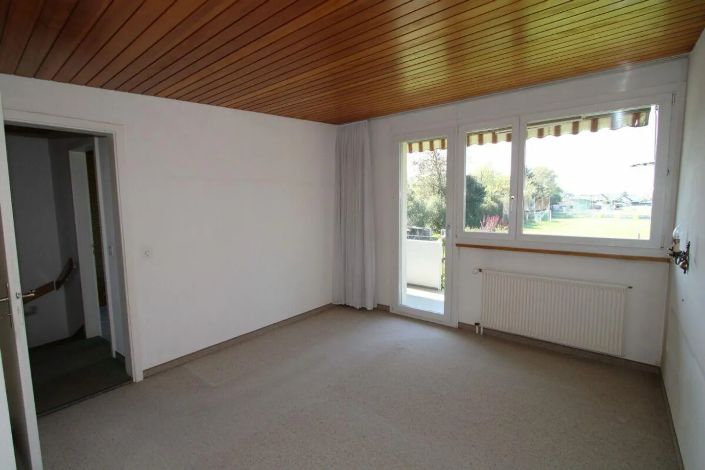 Schmuckes einseitig angebautes Einfamilienhaus - Foto 12 von 13
