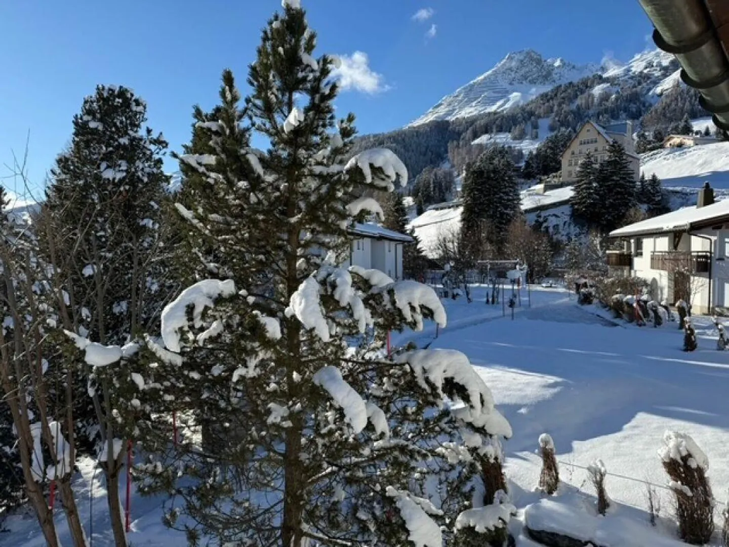 Appartamento 5.5 locali in una posizione soleggiata e tranquilla - Foto 3 di 15