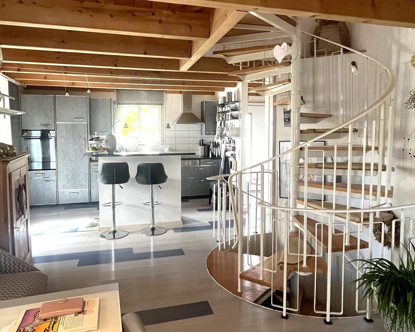 5-room single-family house with potential for individual living dreams. - Photo 3 of 18