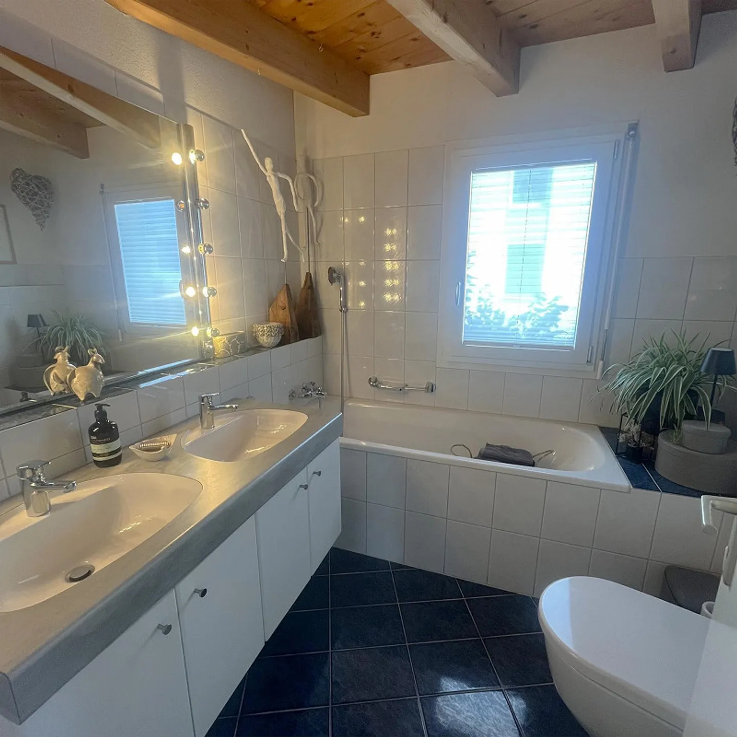 5-room single-family house with potential for individual living dreams. - Photo 9 of 18