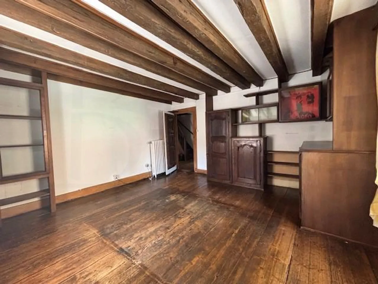 OFF MARKET - EXCLUSIVITY - RARE ? Charming mixed-use building with garden in the heart - Photo 4 of 7