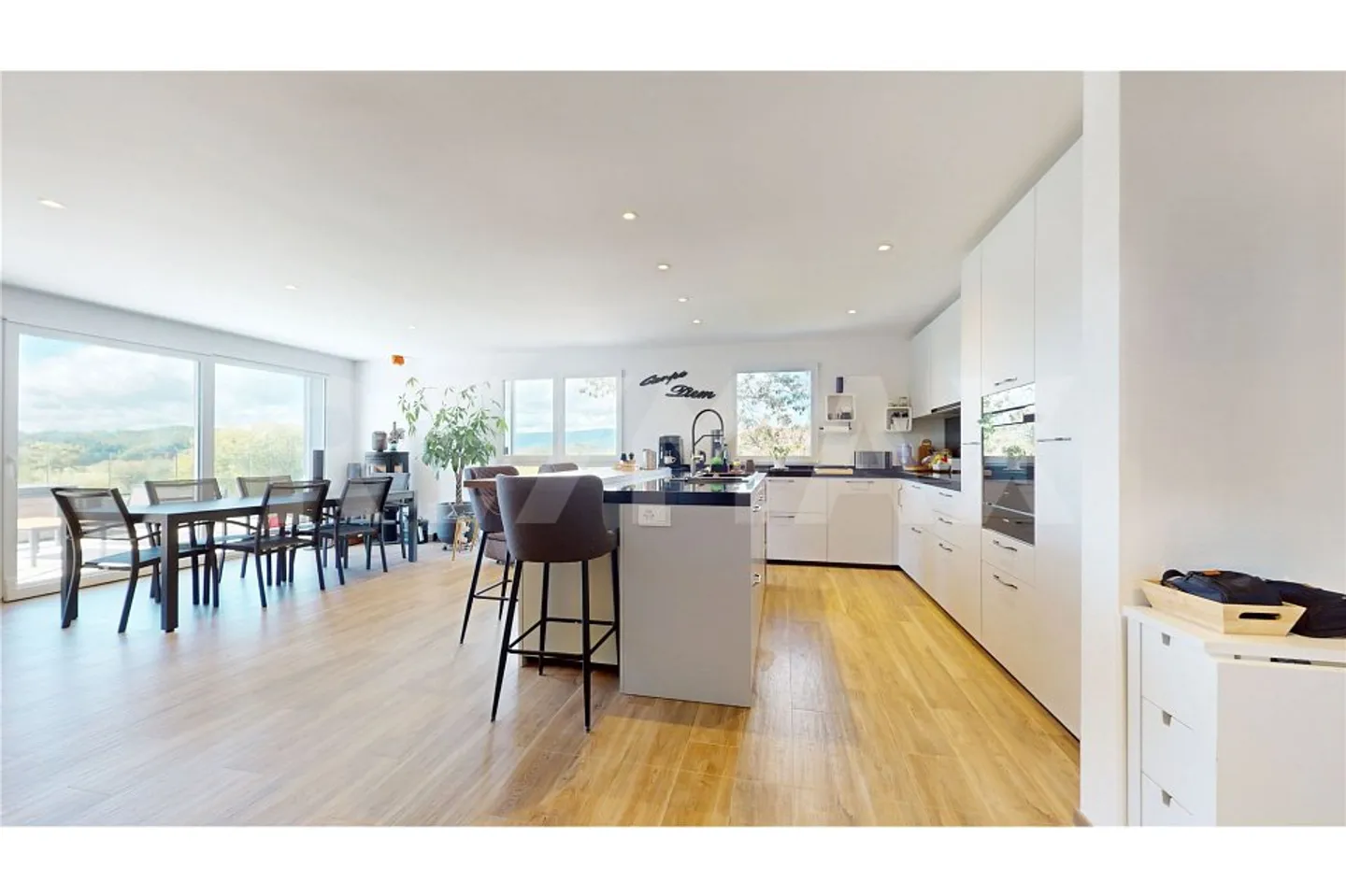 Unico, Attico di alto standard vicino a Estavayer / Esclusività RE/MAX - Foto 4 di 10