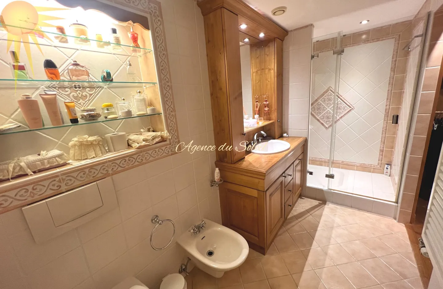 Geräumige außergewöhnliche 5,5-Zimmer-Wohnung im Herzen von Crans! - Foto 27 von 46