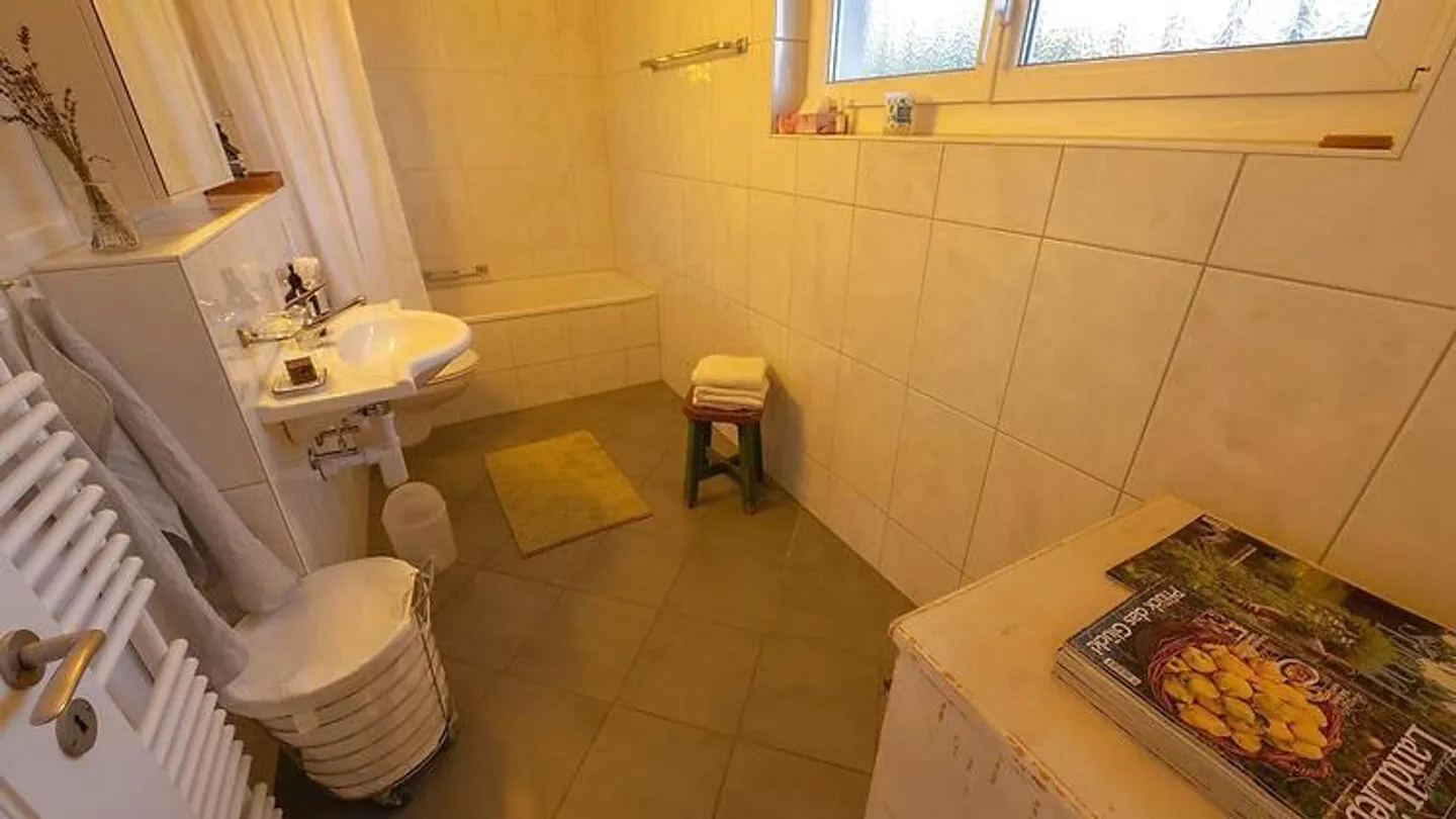 Stilvolles Apartment mit Balkon - Foto 7 von 10