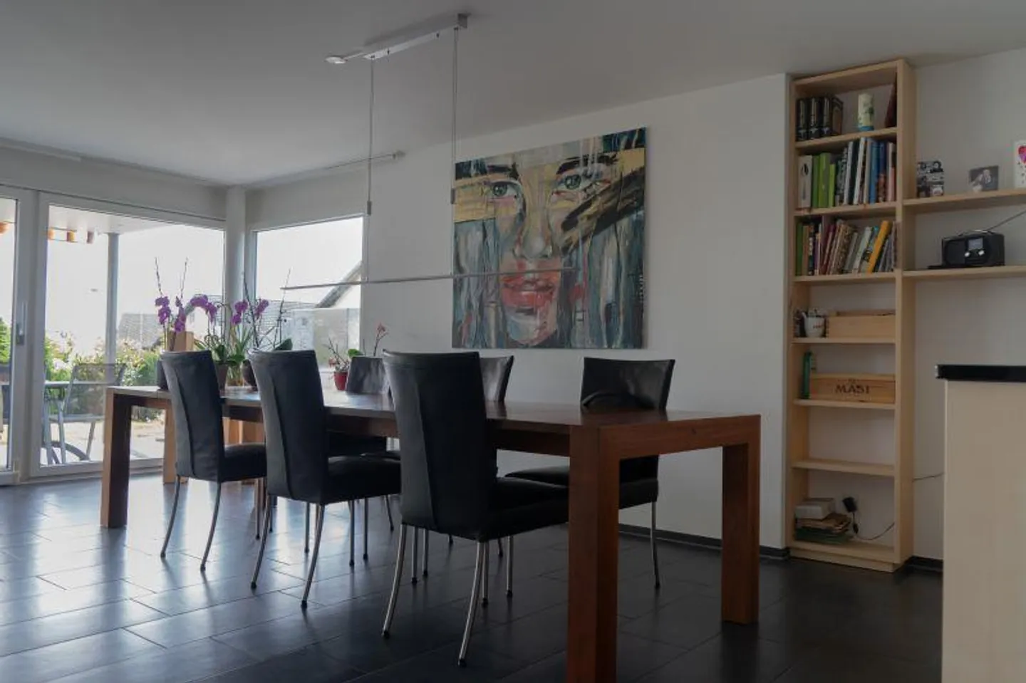 Attractive 6.5 Room Semi-Detached Family House in Central Location - Photo 7 of 24