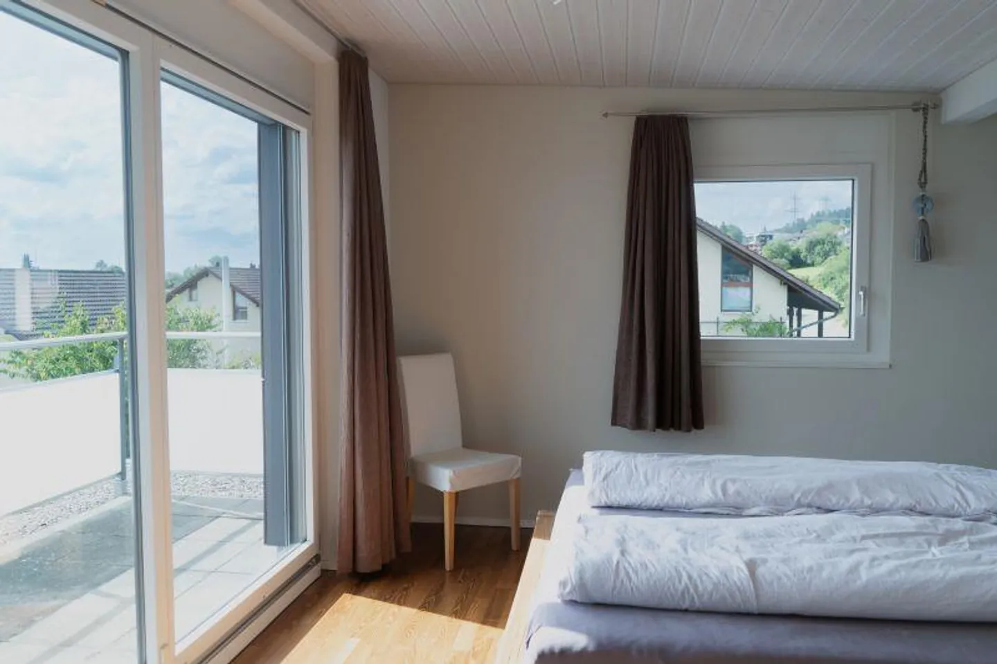 Attractive 6.5 Room Semi-Detached Family House in Central Location - Photo 16 of 24