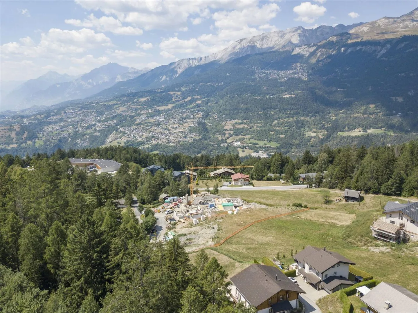 Charmante Wohnung mit Bergblick - Foto 3 von 6