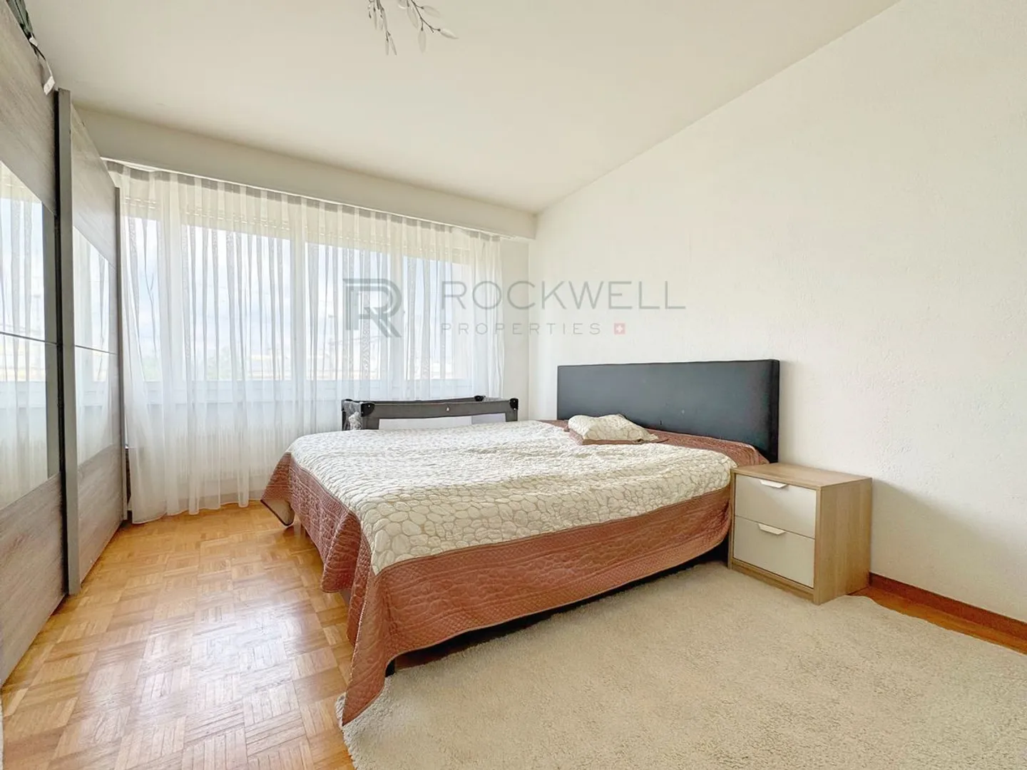 Yverdon Centro - Appartamento 3,5 locali con parcheggio esterno - Foto 4 di 9