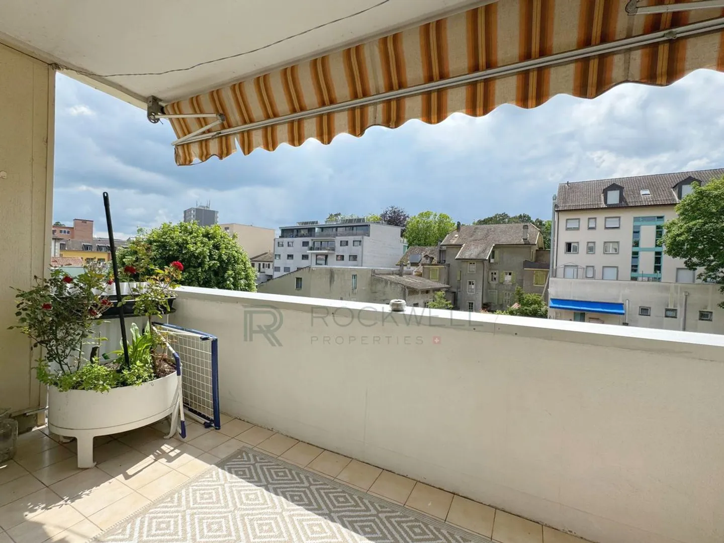 Yverdon Centro - Appartamento 3,5 locali con parcheggio esterno - Foto 8 di 9