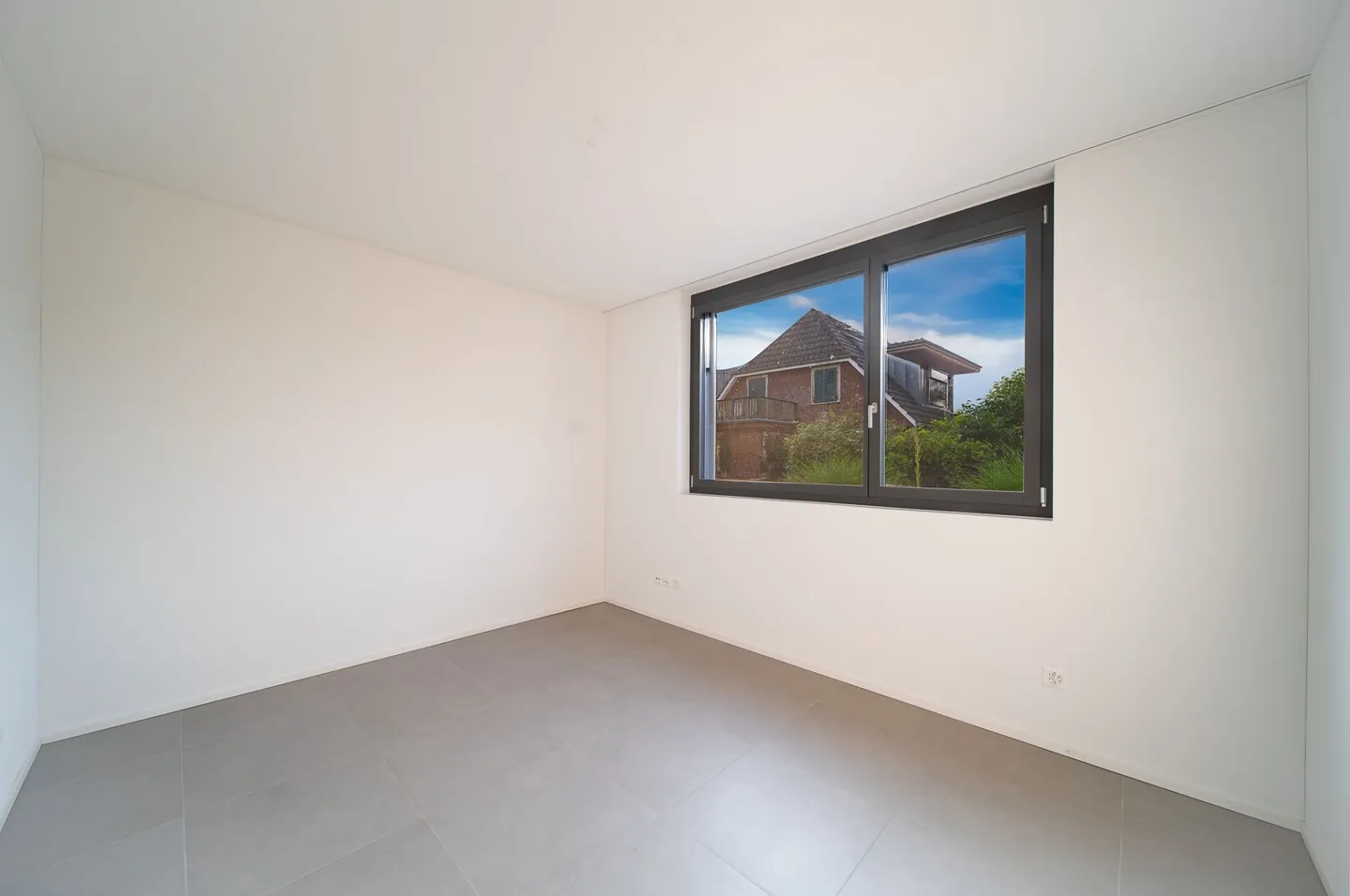 Bijou résidentiel de 4,5 pièces avec paradis de jardin privé - Photo 8 sur 15