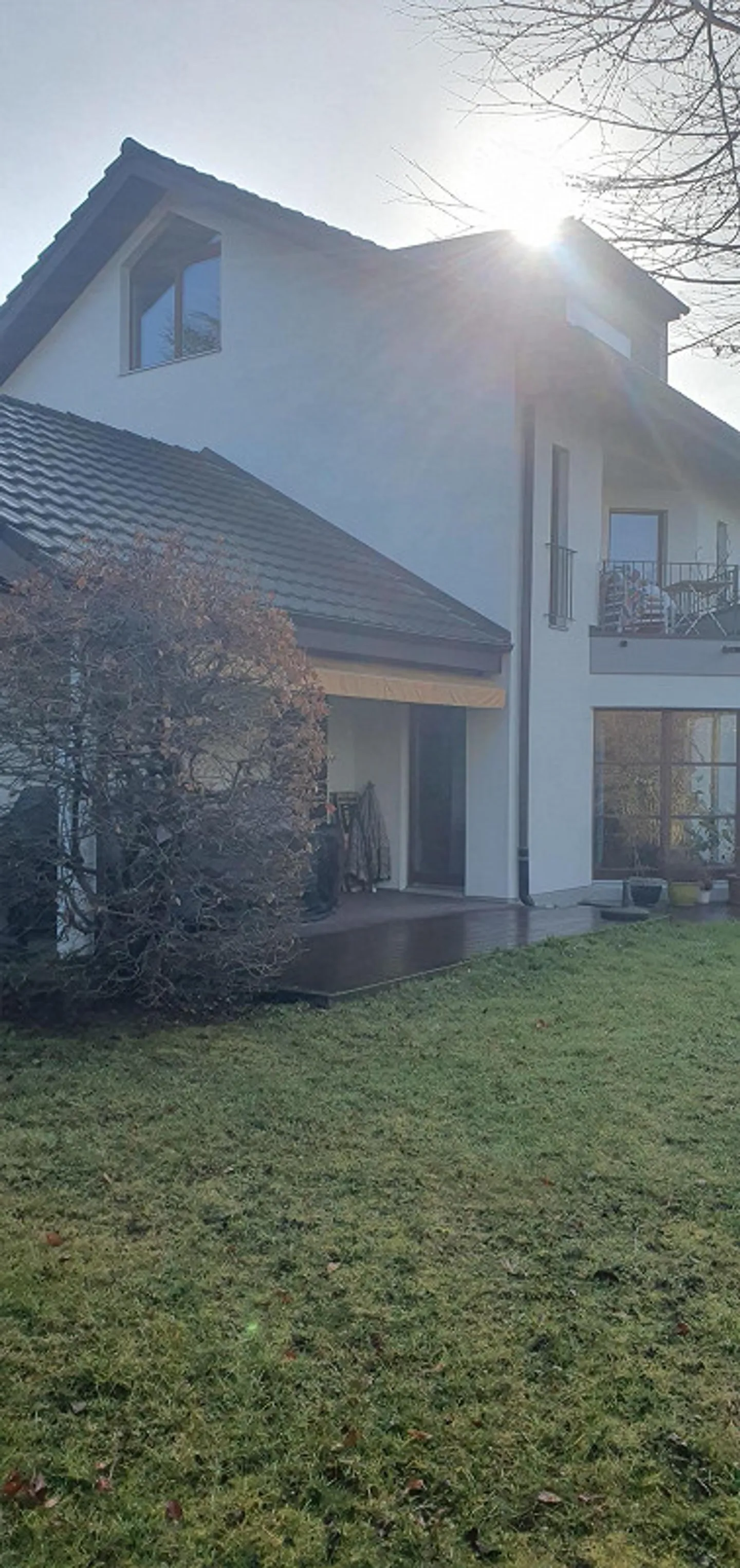 Idyllic 6.5 Room Single Family House with Large Garden in Binningen - Photo 18 of 23