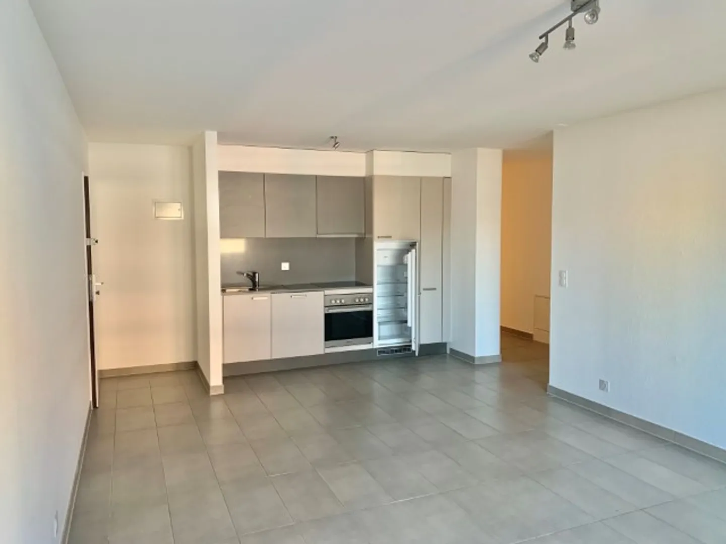 Bel Appartement 2.5 Pièces - Photo 1 sur 3