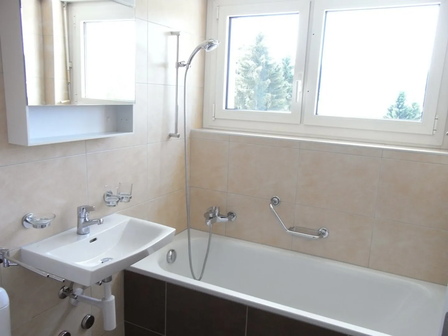 Beautiful 3.5-room apartment in Arêtes - Photo 7 of 11