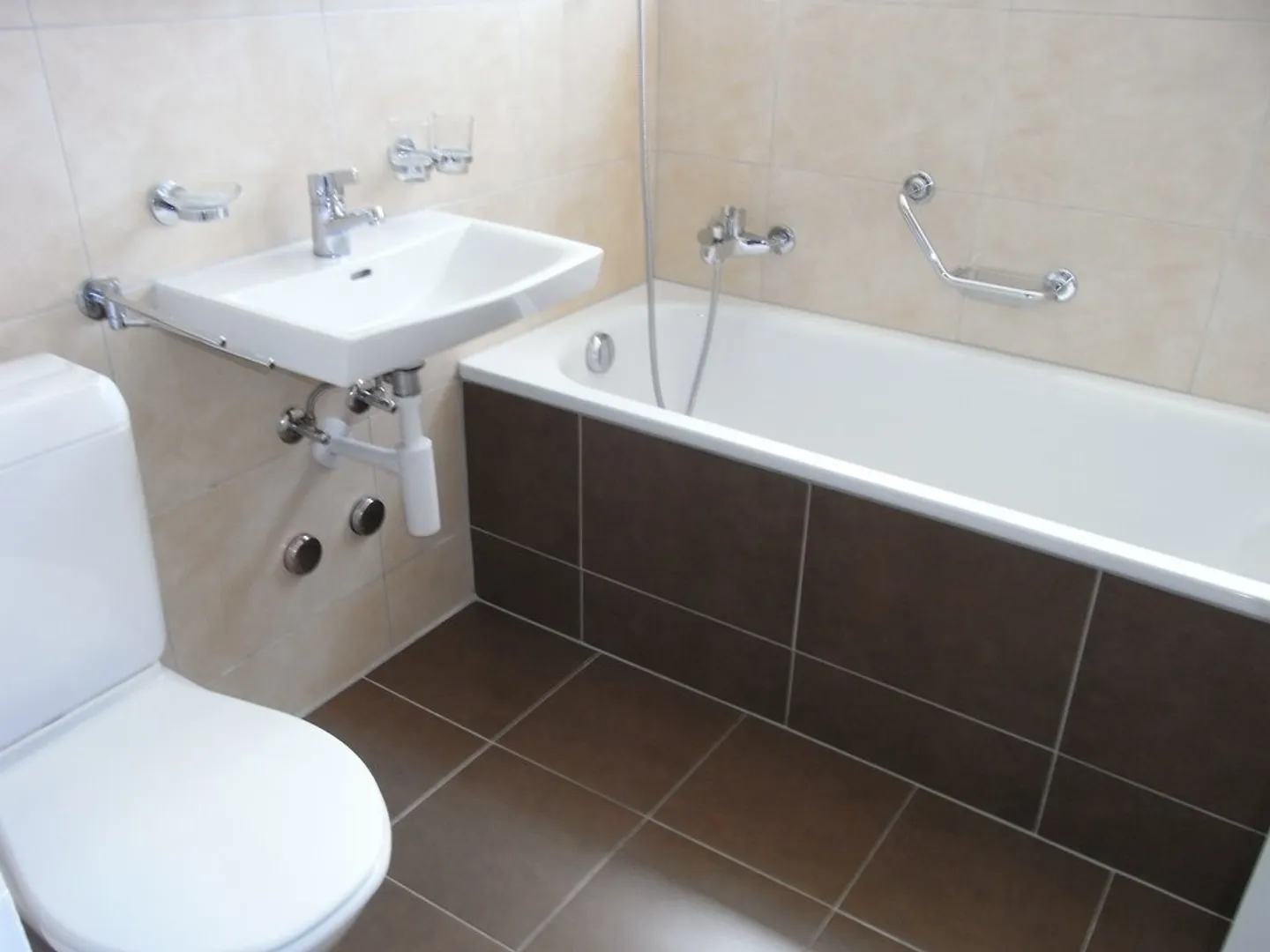 Beautiful 3.5-room apartment in Arêtes - Photo 8 of 11