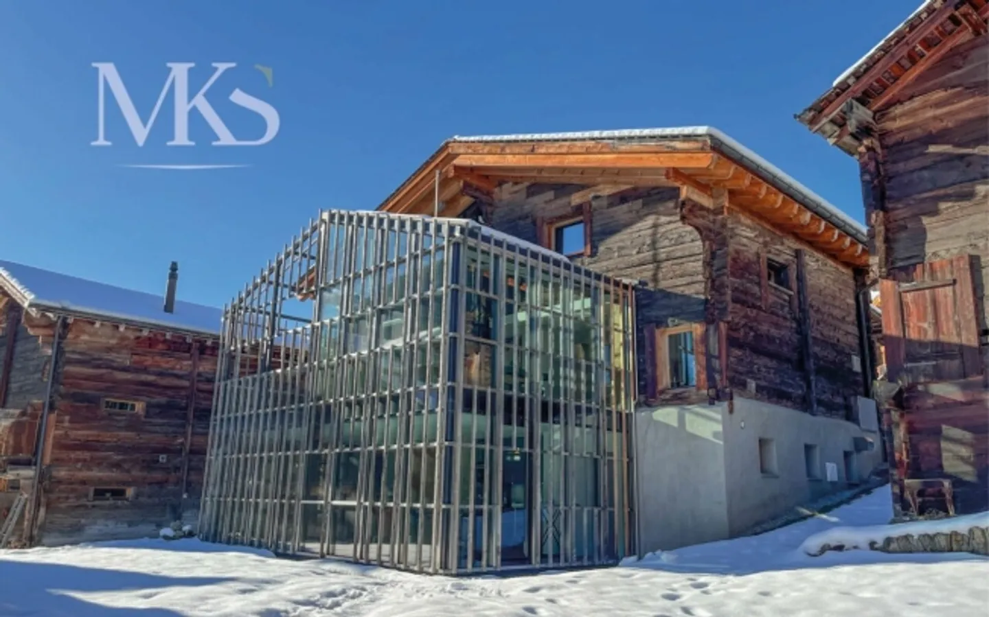 «Exklusive Duplex-Luxuswohnung im umgebauten Stall im Herzen von Geschinen» - Photo 1 of 20