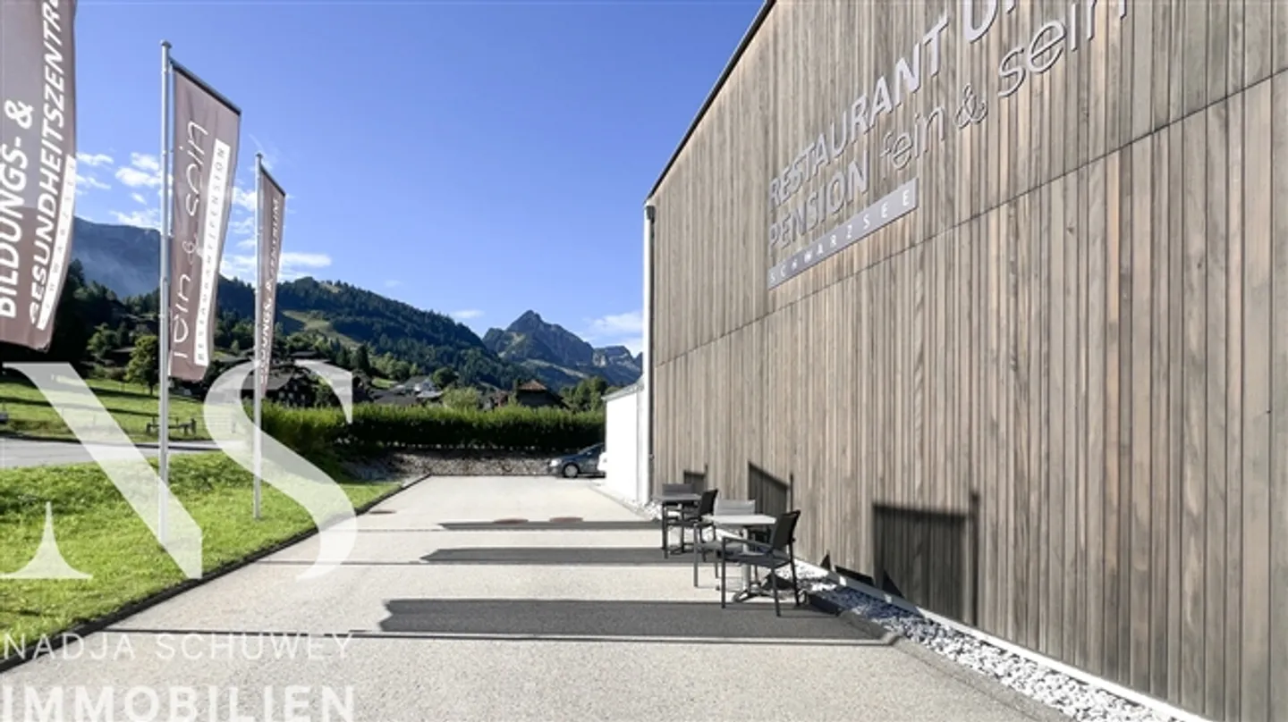 Room for Flexible Use - Photo 1 of 15