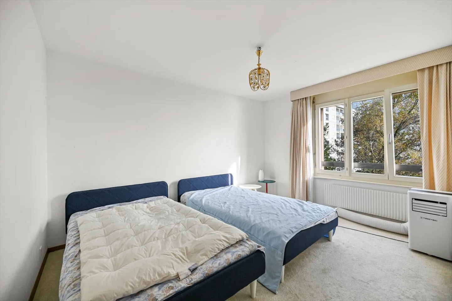 MONTREUX - GERÄUMIGE 4.5 ZIMMER MIT UNVERBAUBAREM BLICK - Foto 7 von 11