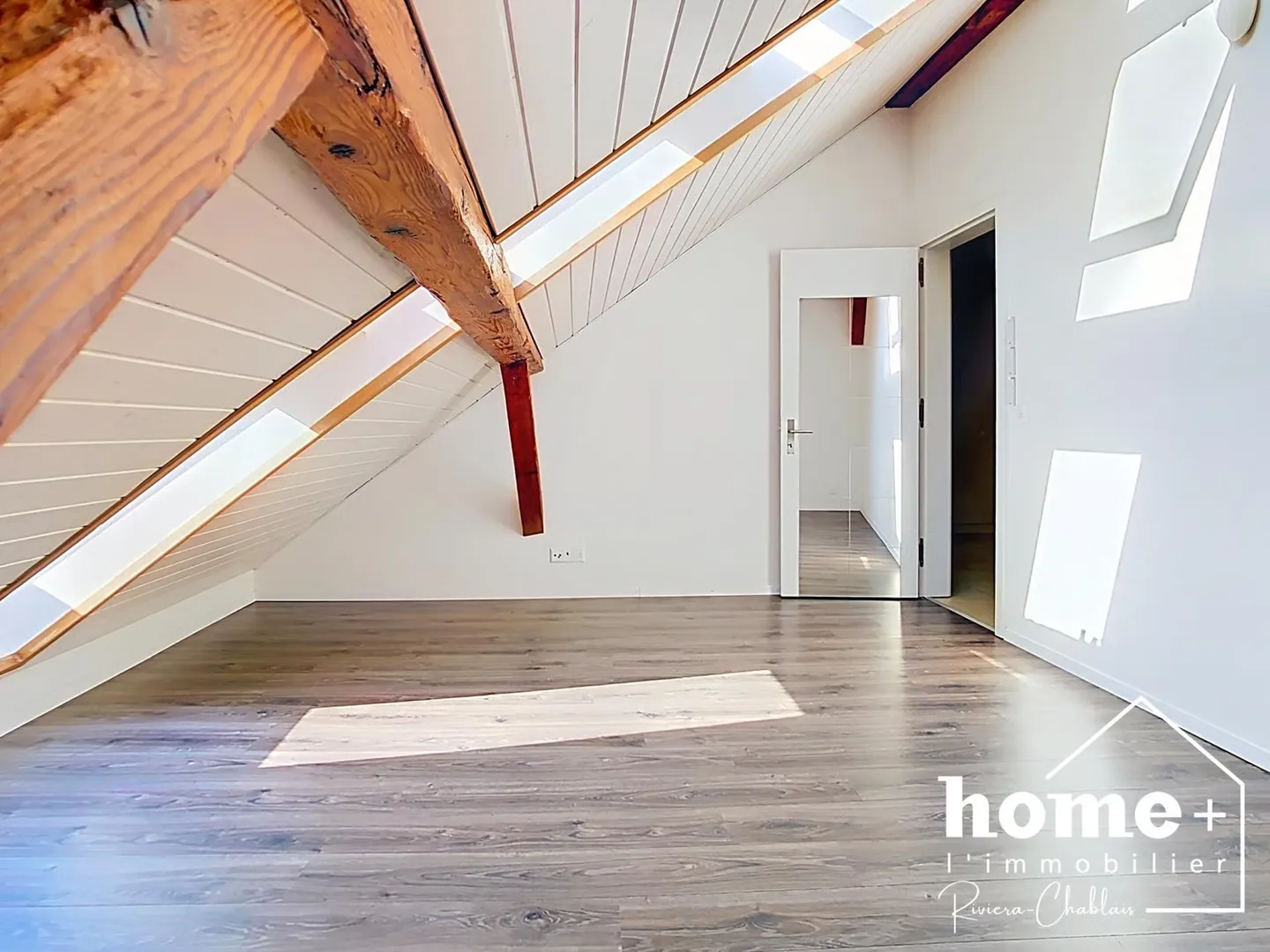 Superbe 3,5 pièces au coeur du Bourg historique de Villeneuve - Photo 9 sur 13