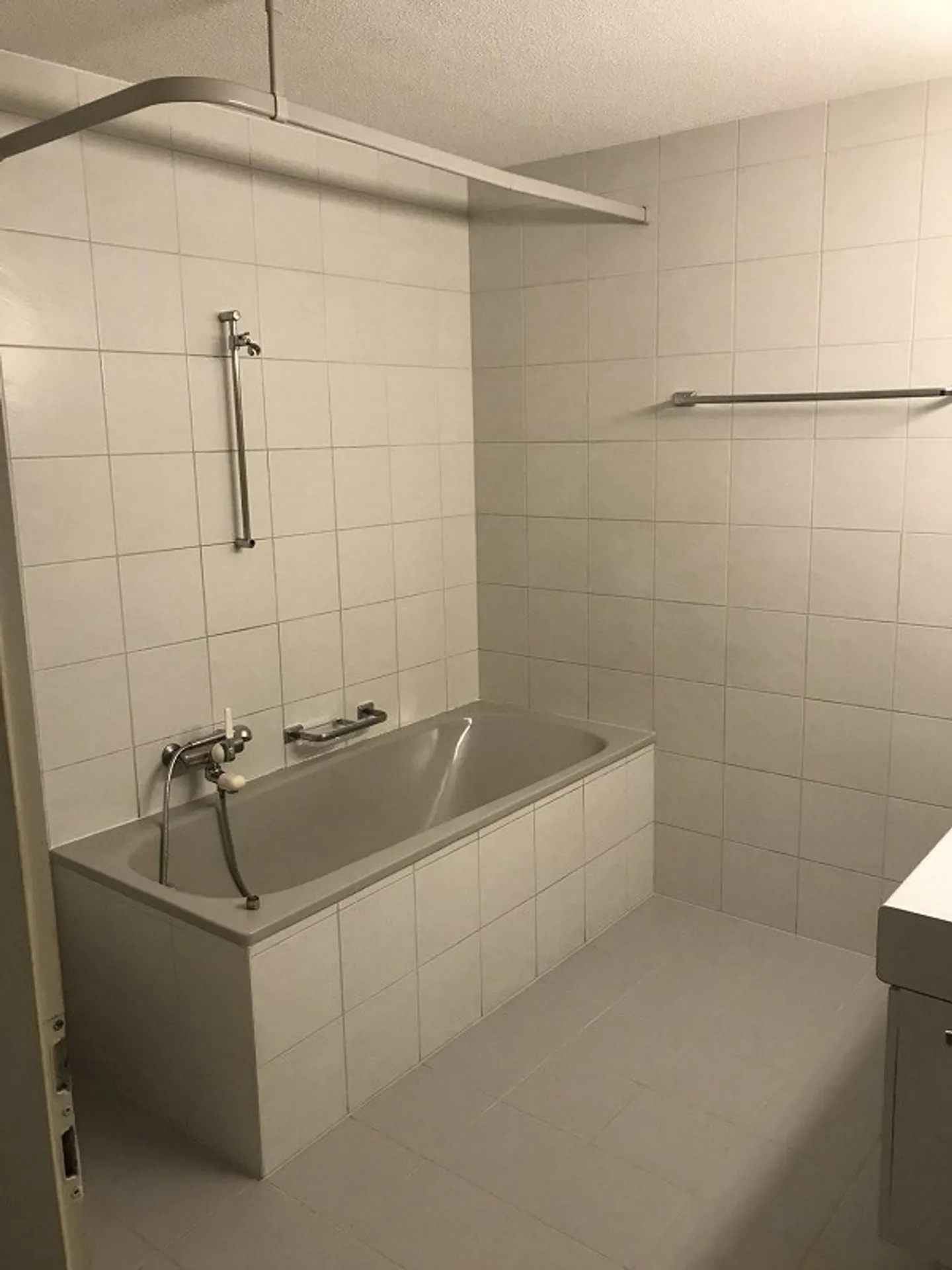 Appartamento 3½ camere idilliaco con area salotto nel giardino - Foto 6 di 8