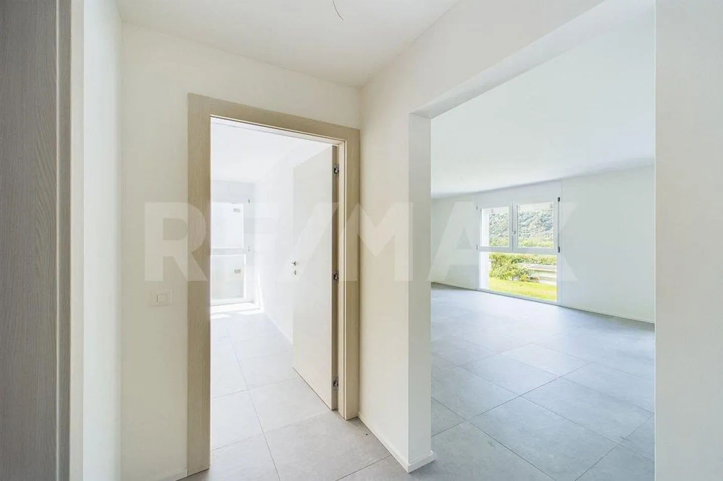 Appartamento 2.5 locali - Foto 5 di 13