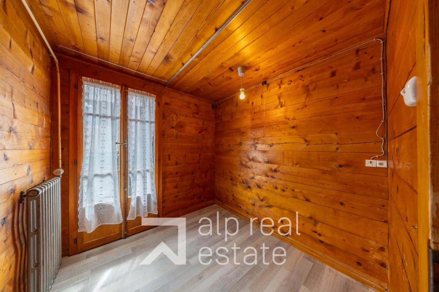 Authentique appartement au coeur du village - Photo 11 sur 17