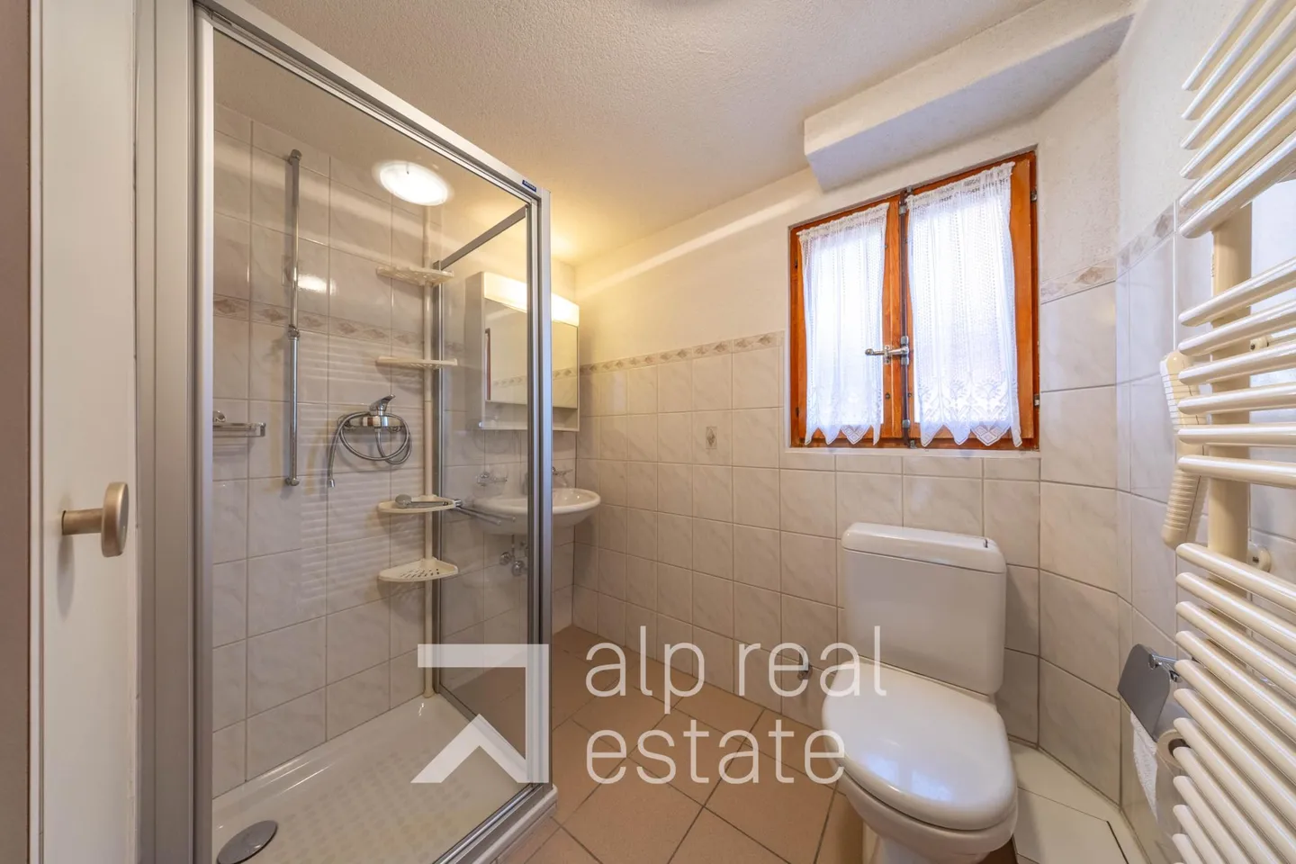Authentique appartement au coeur du village - Photo 14 sur 17