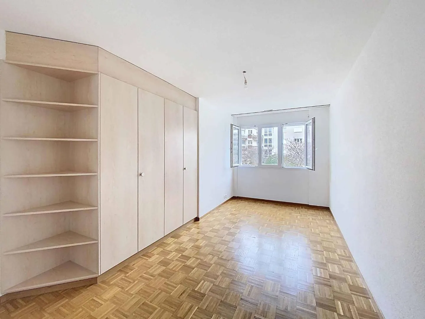 Appartement lumineux 3.5 pièces - Photo 3 sur 4