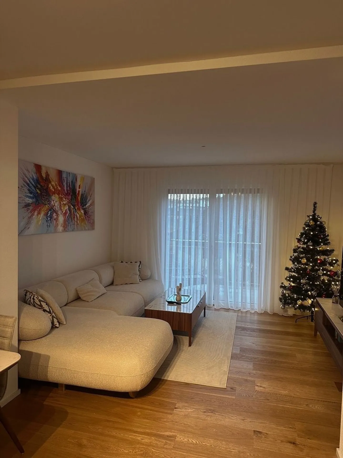 Central Location in Zurich-Oerlikon with Balcony - Photo 4 of 10