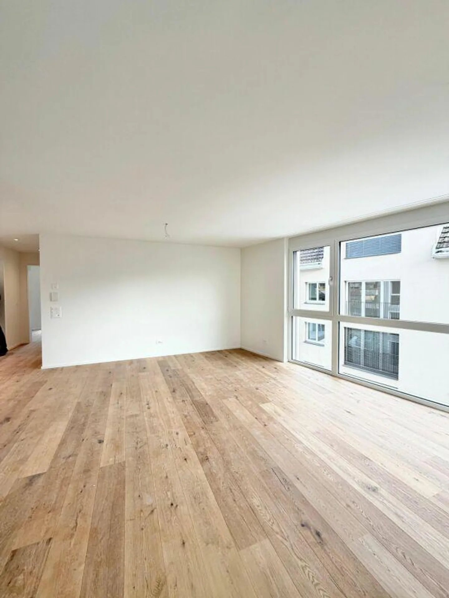 Exclusive New Apartment - VIEWING ON MONDAY, 19.01.26 AT 4 PM - Photo 6 of 21