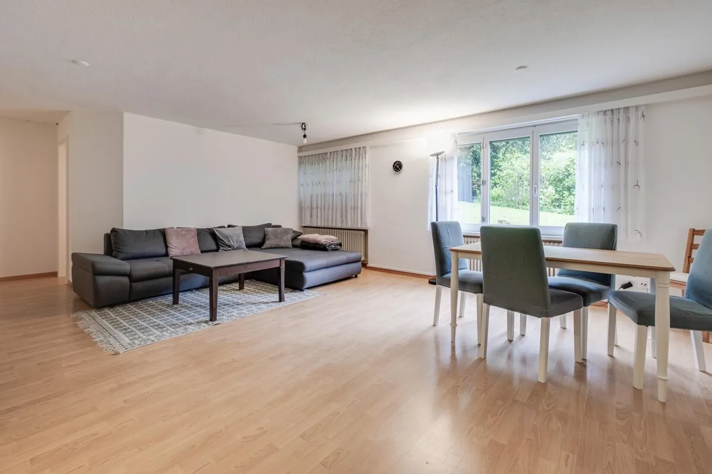 Charmante 2.5-Zimmer-Wohnung - Foto 3 von 7