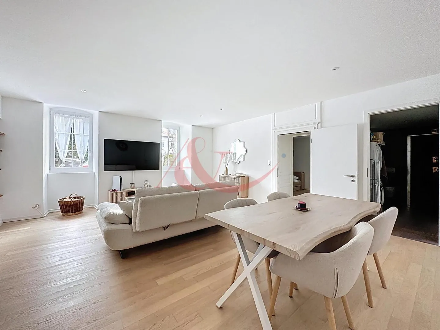 Charming 3.5-room apartment with private outdoor space in Ballens - Photo 1 of 7