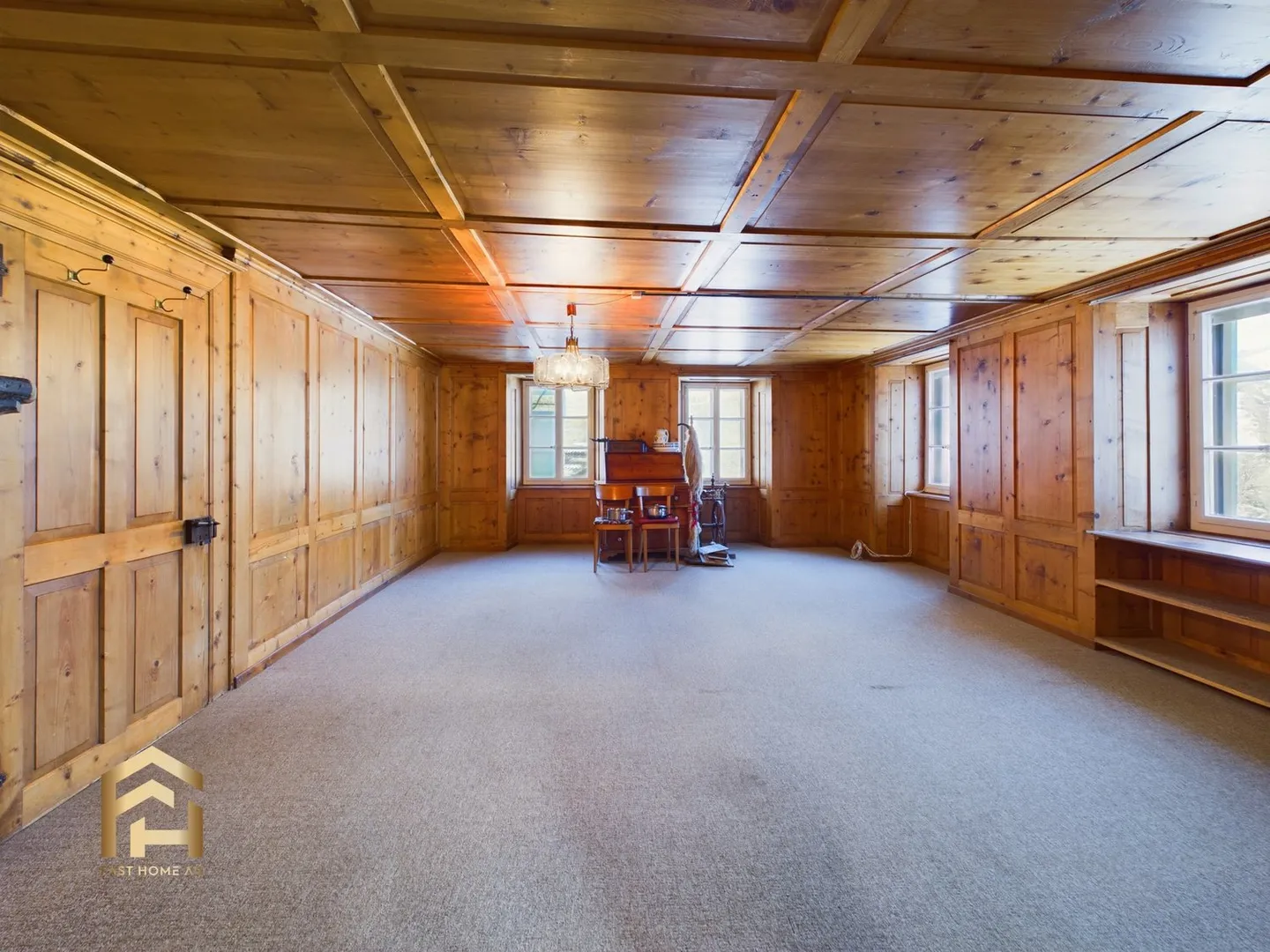 3.5 room apartment with enormous expansion potential in Betten - Photo 3 of 13