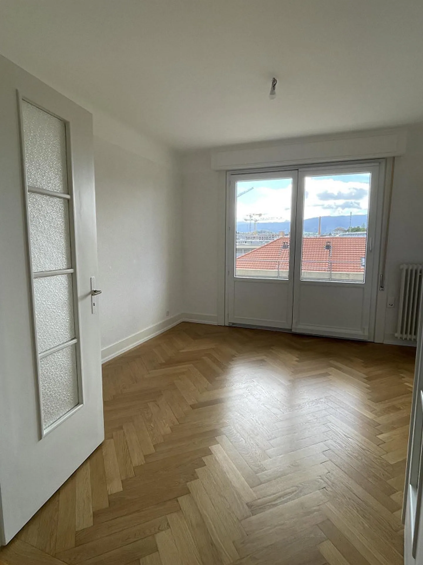 Appartement ancien de 4,5 pièces de rêve - Photo 3 sur 5