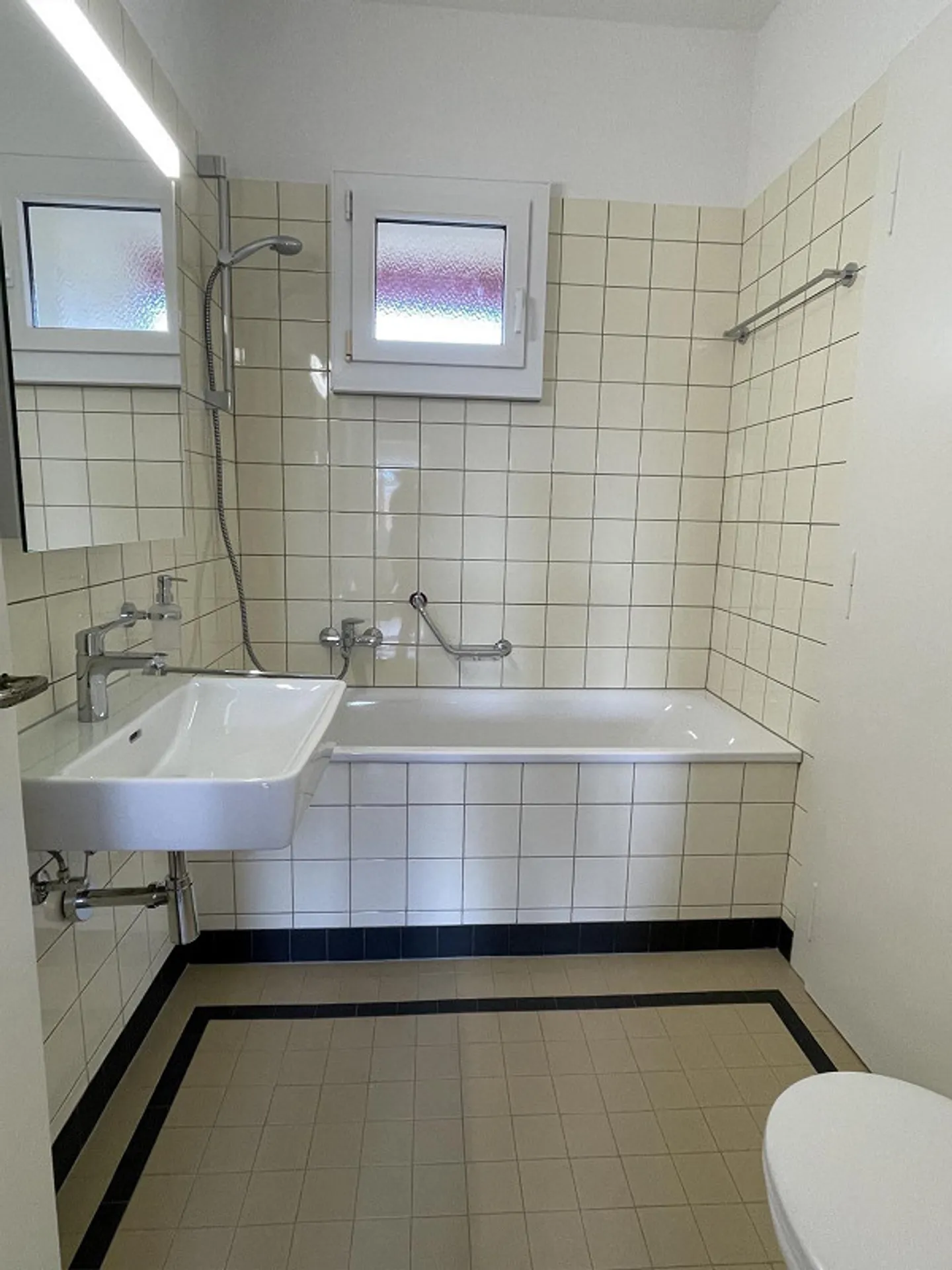 Appartement ancien de 4,5 pièces de rêve - Photo 4 sur 5