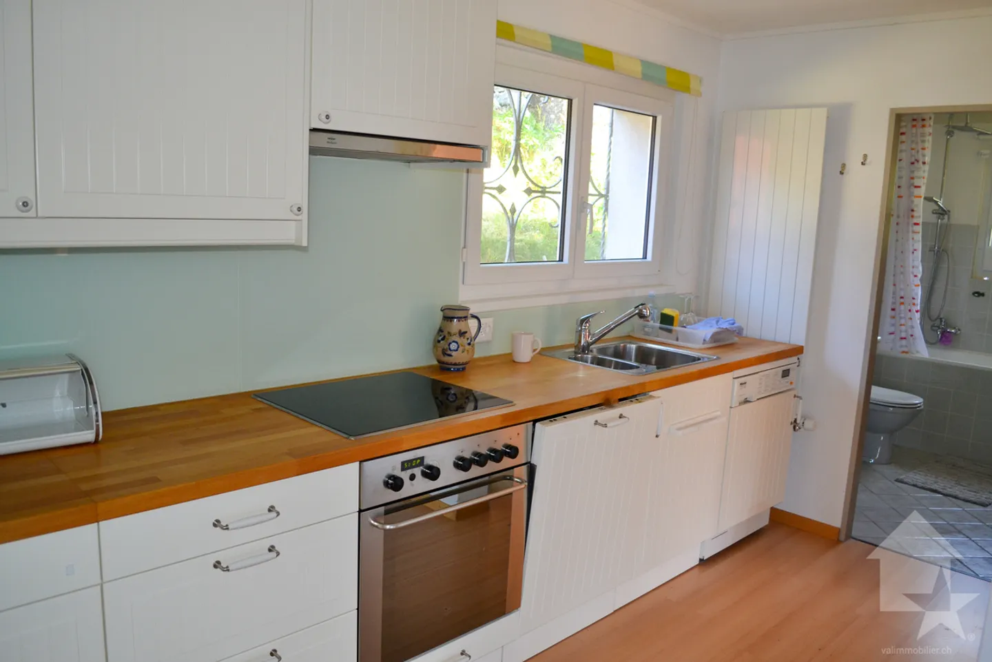 Village house with 3 apartments, two 3.5 rooms and one 2.5 rooms - Photo 5 of 38