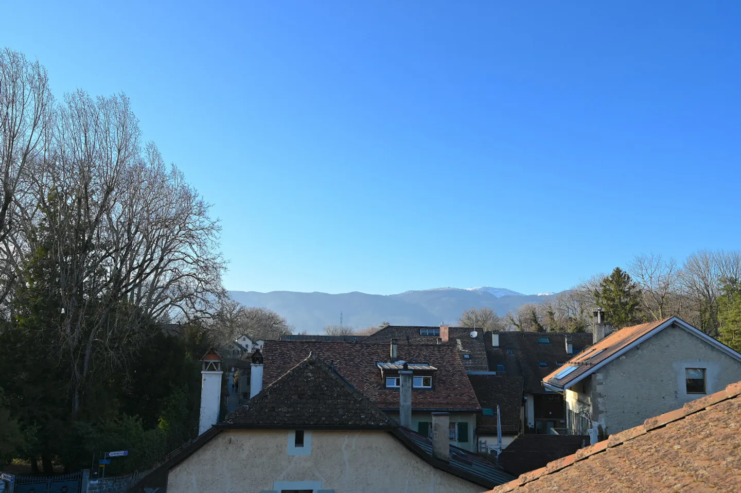 CELIGNY - CHARMING INCOME PROPERTY - Photo 11 of 11
