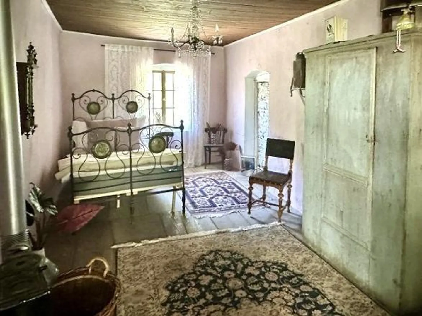 Large property with meadow land in a very sunny, quiet location... - Photo 27 of 63