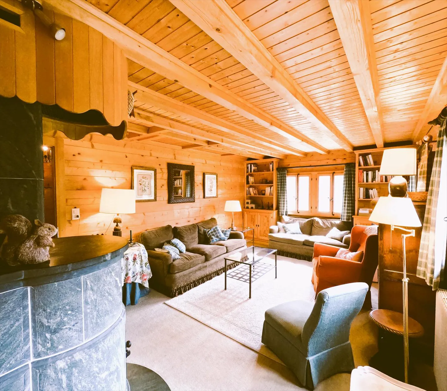 Chalet for sale - Photo 2 of 18