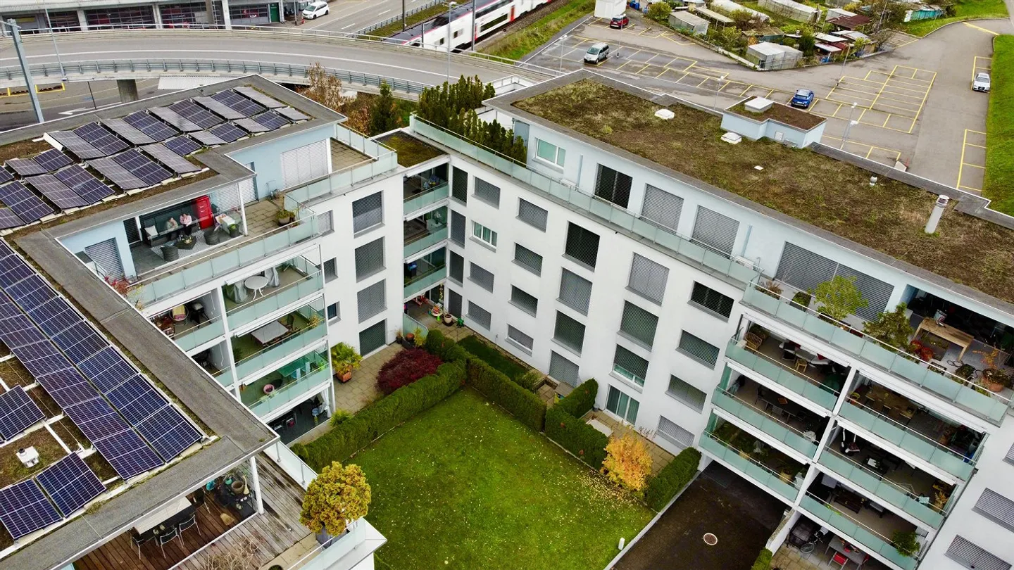 Appartement moderne de 4,5 pièces près du lac à Lachen - incl. 2 places de parking souterrain - Photo 1 sur 14