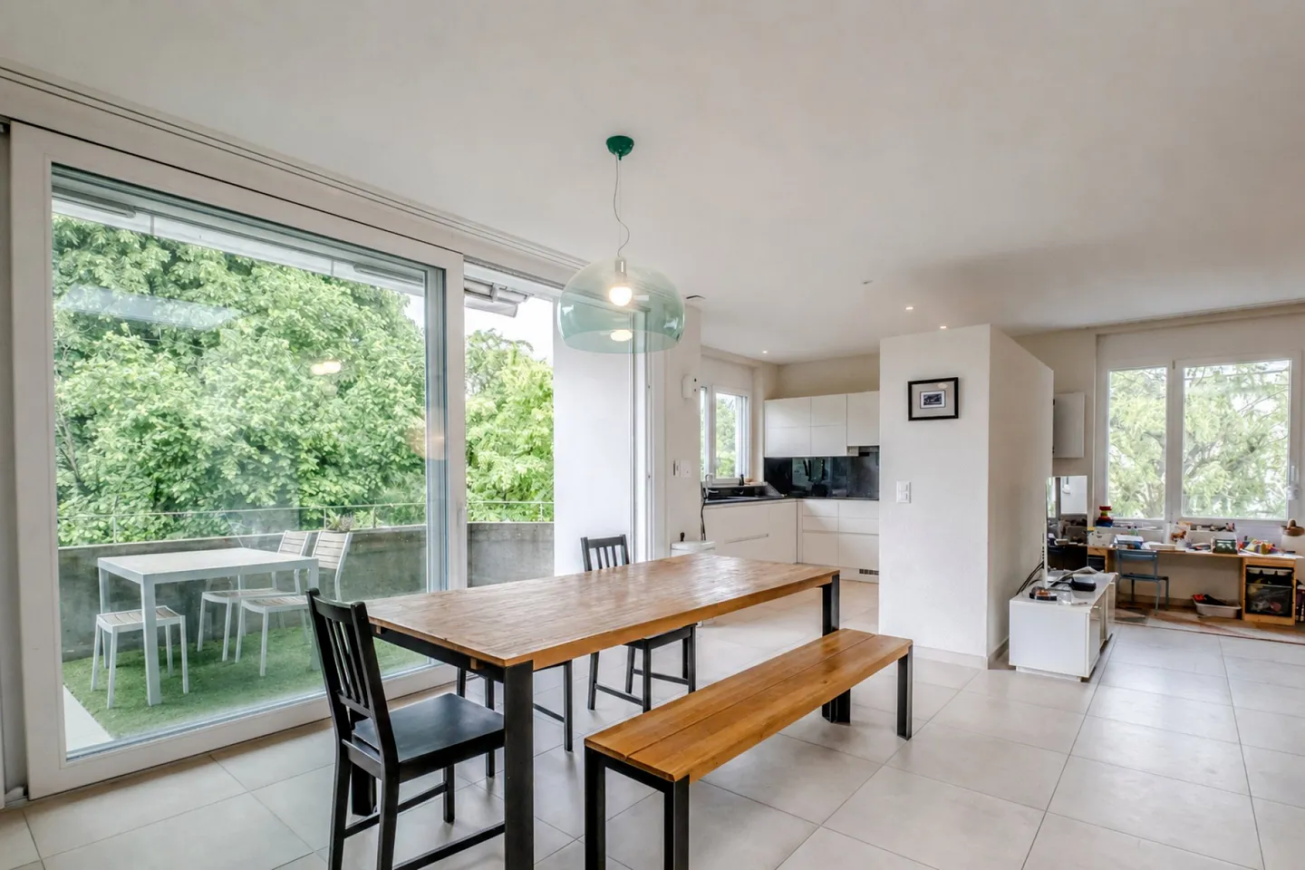 Spacious Apartment in Quiet Area - Photo 1 of 10