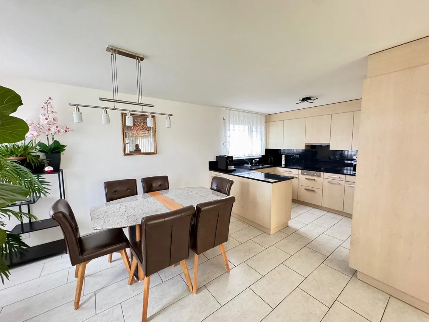 Appartement moderne de 4,5 pièces près du lac à Lachen - incl. 2 places de parking souterrain - Photo 3 sur 14