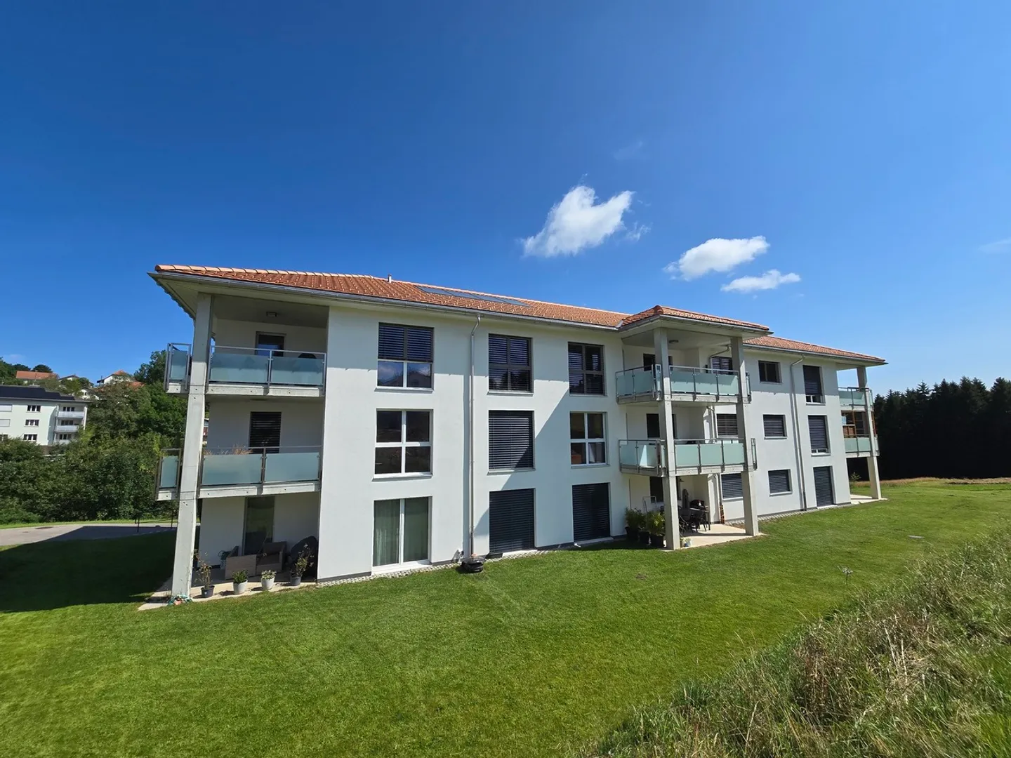 Appartement spacieux 4,5 pièces - Photo 1 sur 11