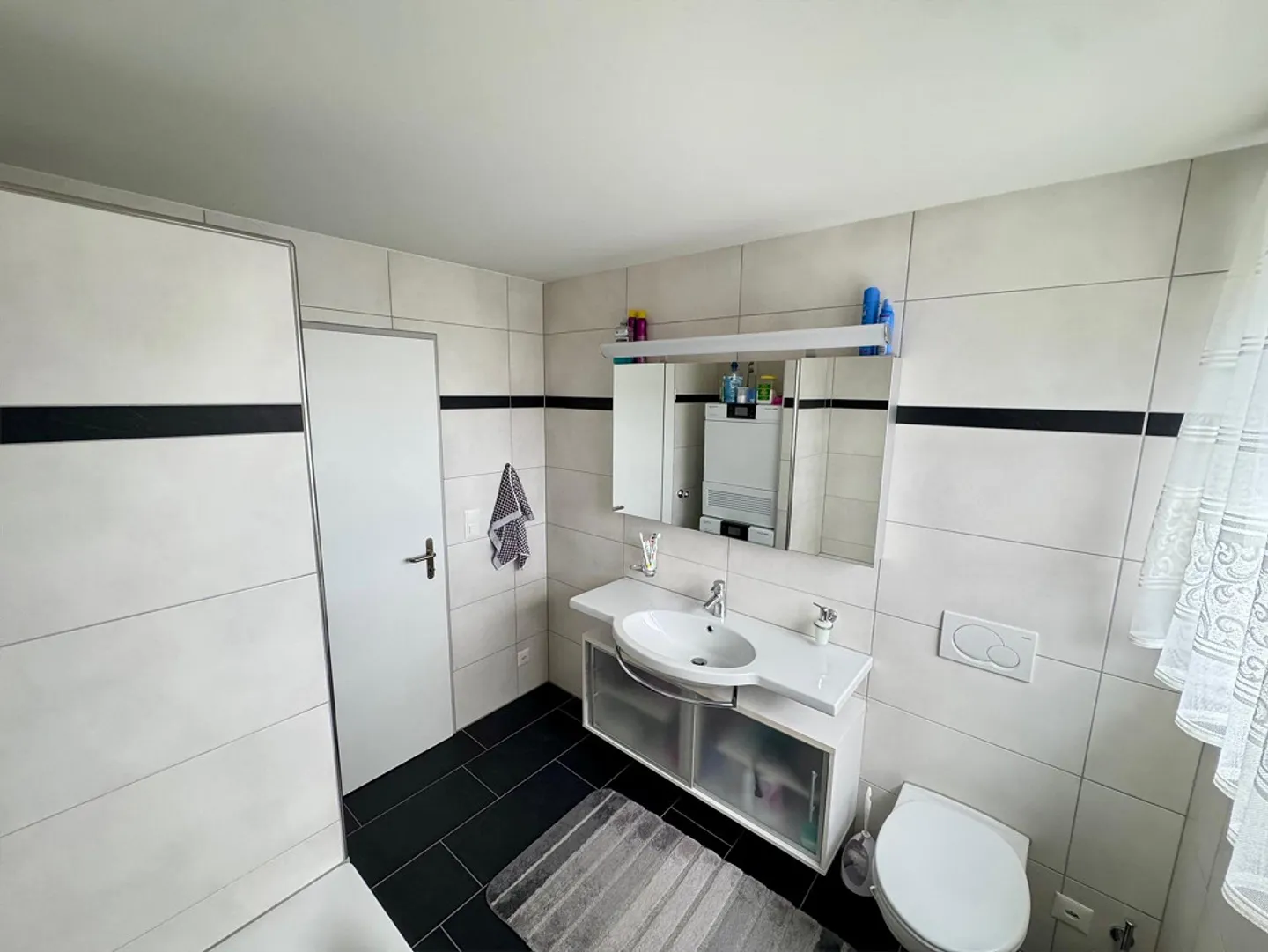 Appartement moderne de 4,5 pièces près du lac à Lachen - incl. 2 places de parking souterrain - Photo 10 sur 14