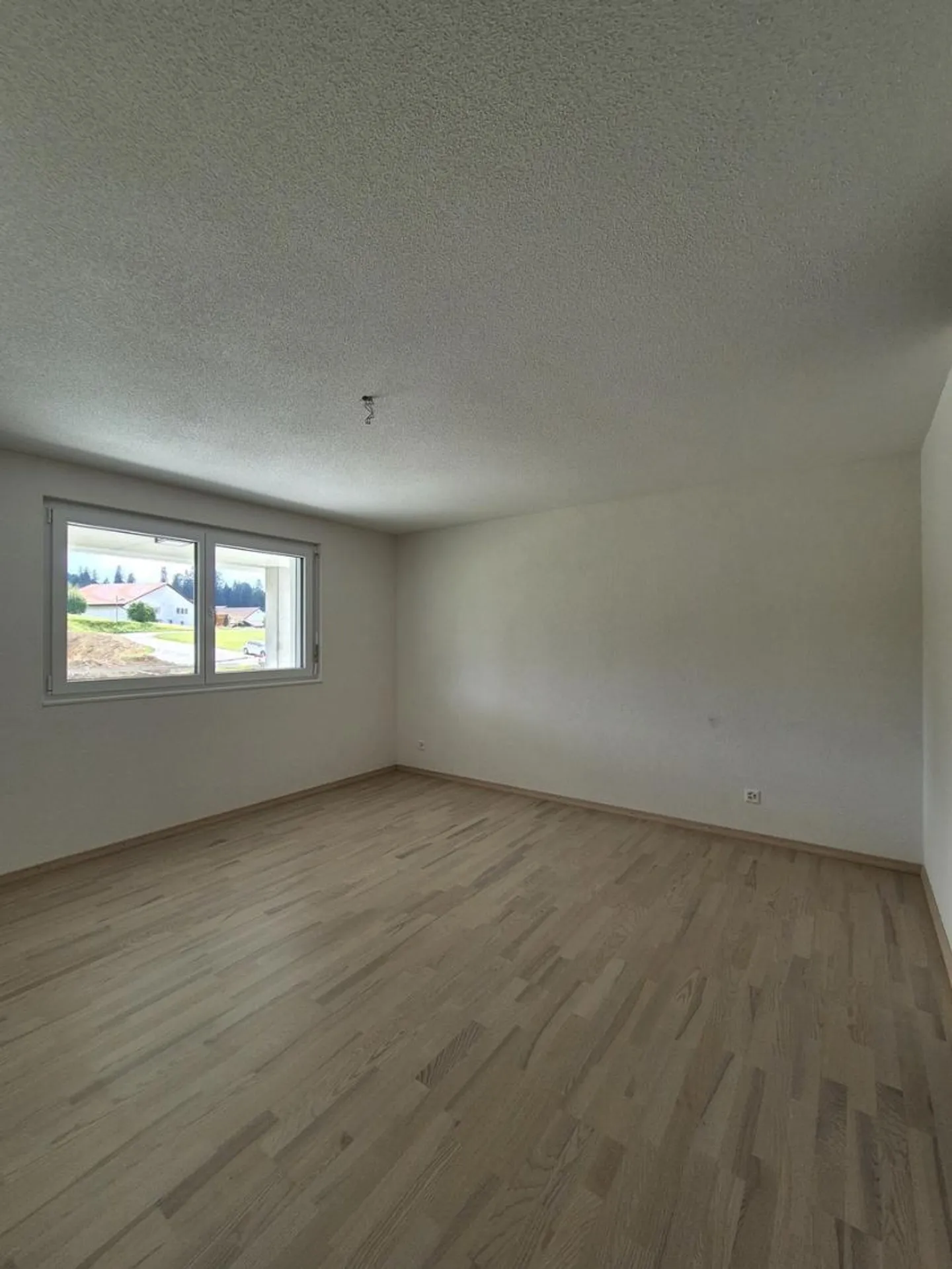 Appartement spacieux 4,5 pièces - Photo 7 sur 11