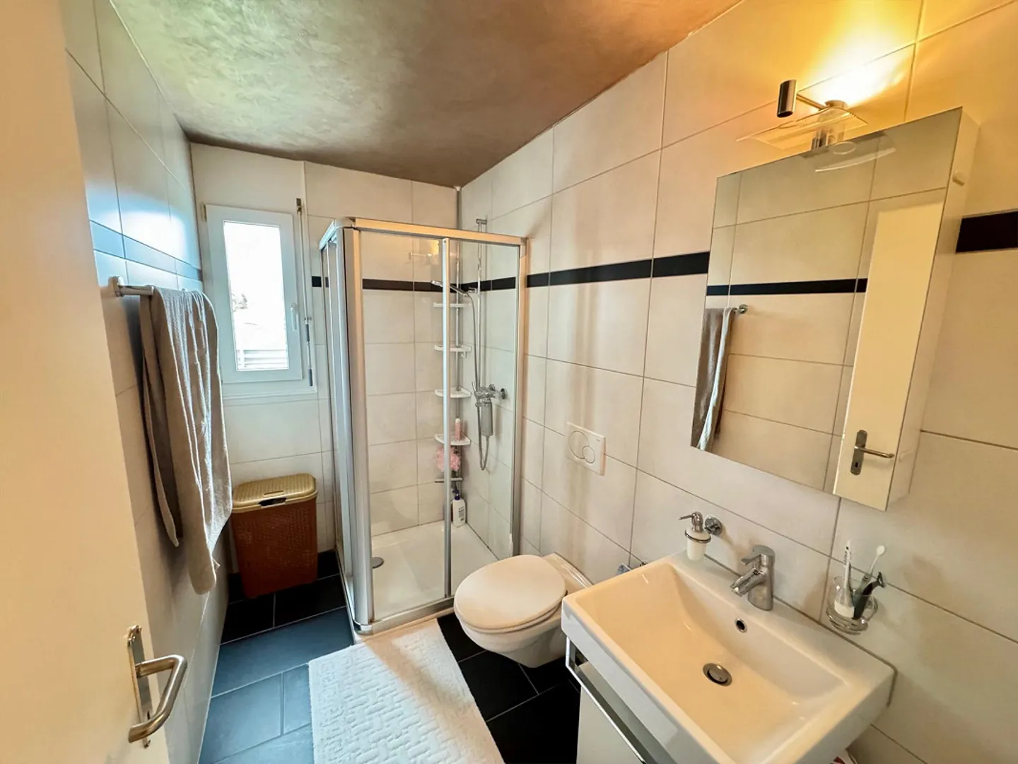 Appartement moderne de 4,5 pièces près du lac à Lachen - incl. 2 places de parking souterrain - Photo 11 sur 14