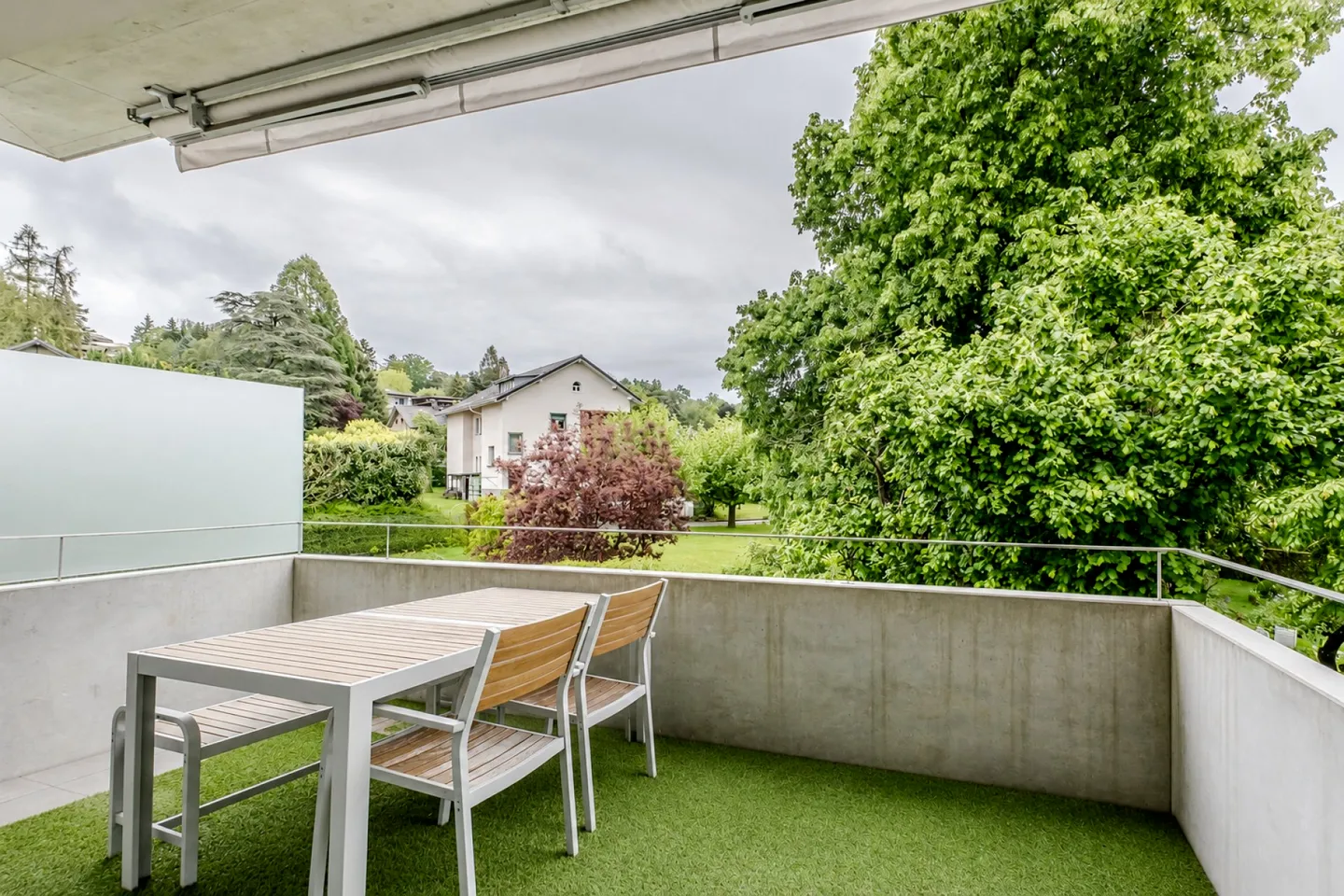 Spacious Apartment in Quiet Area - Photo 10 of 10
