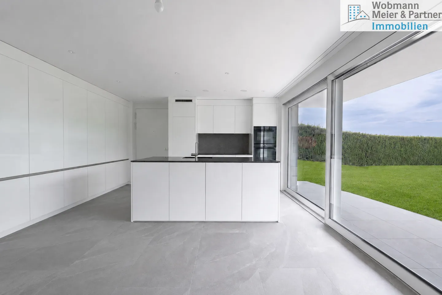 Appartement neuf de 4,5 pièces de haute qualité avec jardin d'hiver au rez-de-chaussée - Photo 3 sur 9