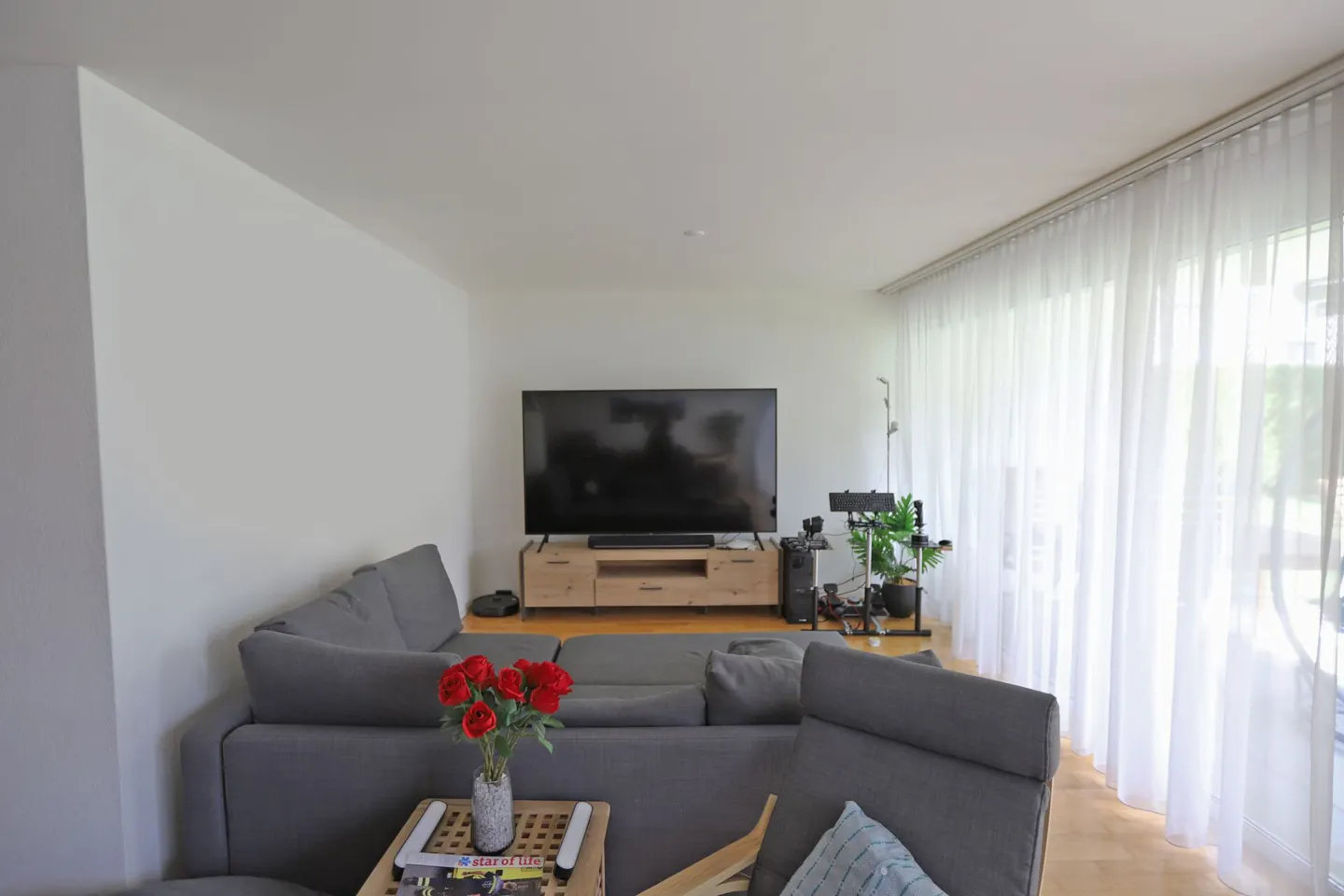 Bright 3.5-room apartment on the ground floor with garden seating area! - Photo 3 of 13